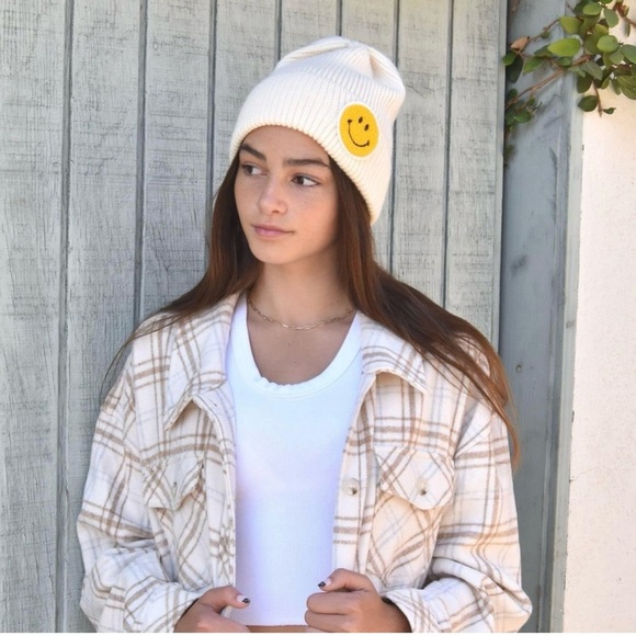 NWT Smiley Face Knit Winter Hat, Cream, OS - Picture 2 of 3